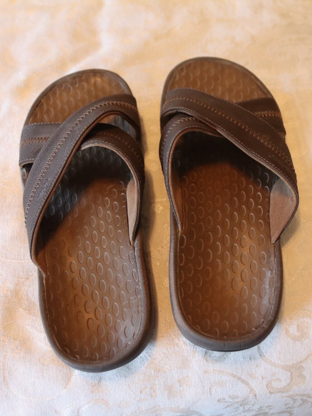 Vionic Men's Adam Sandals Size 10 Brown